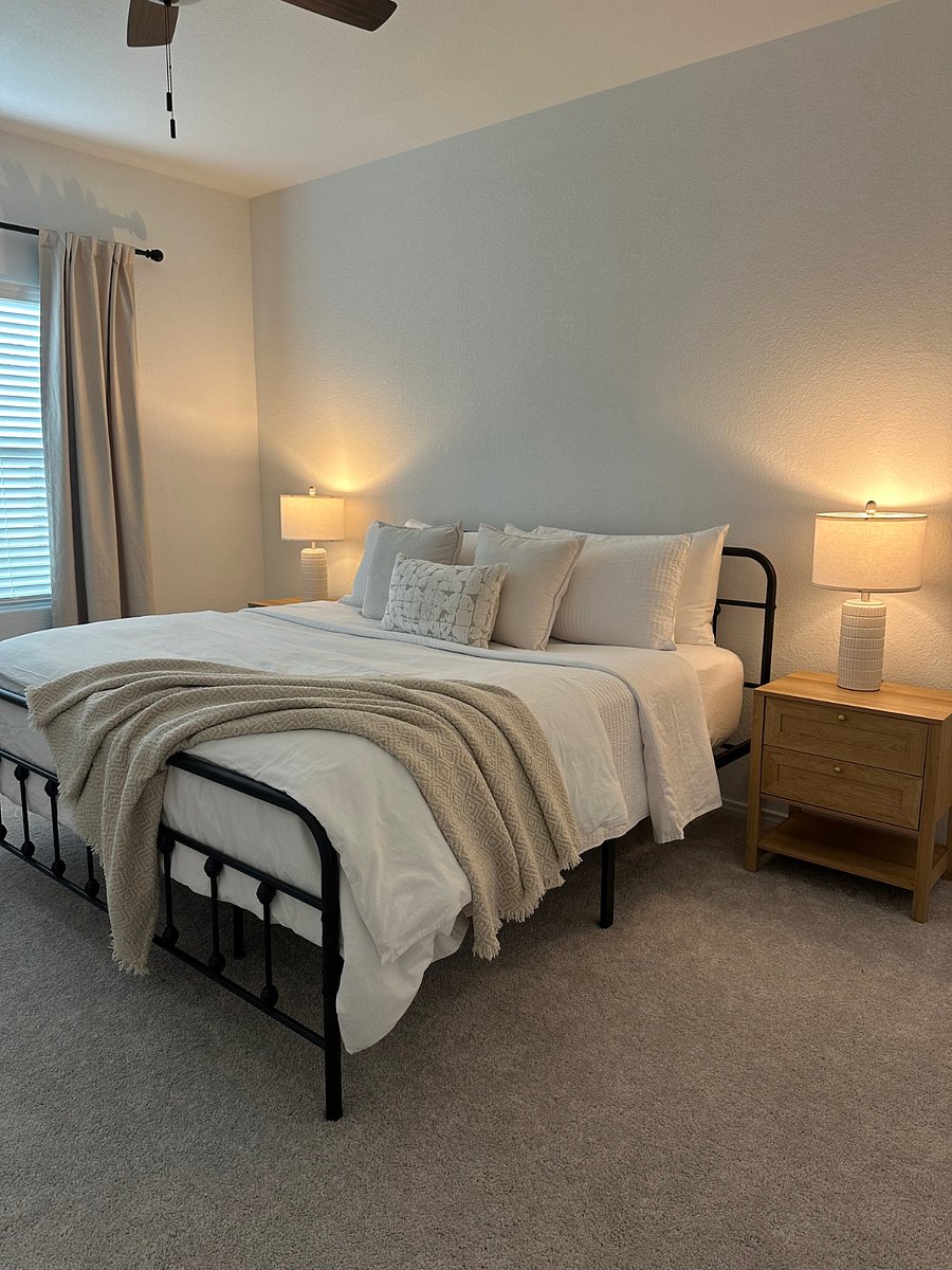 Master bedroom with a walk-in closet, King size bed, and ensuite bathroom. All bedding and towels are 100% cotton.