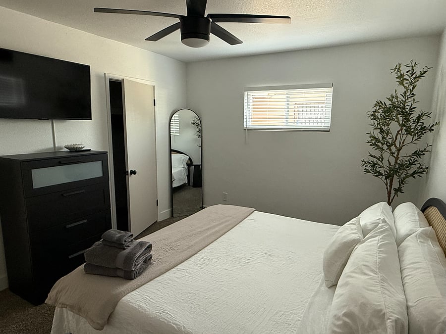 Furnished Finder property 899172_1 photo 18