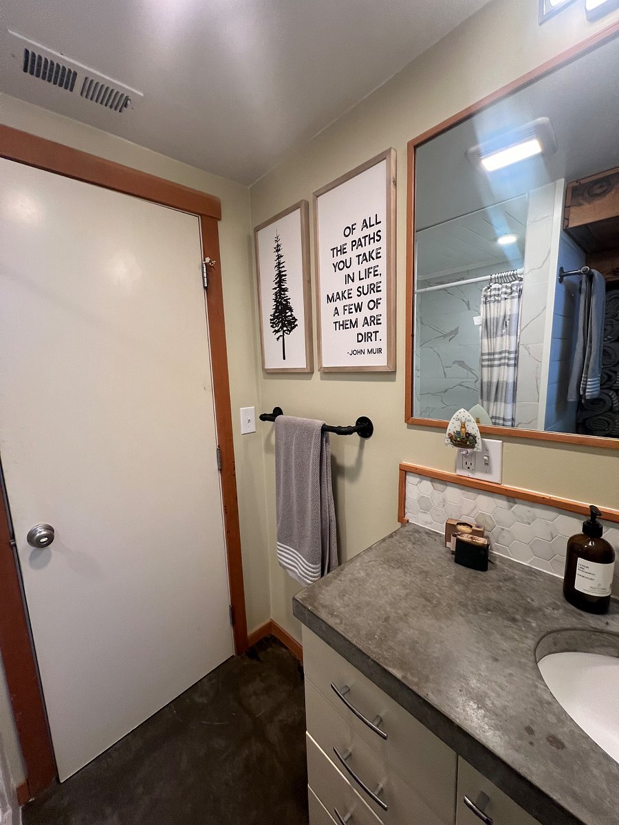 Furnished Finder property 899173_1 photo 14