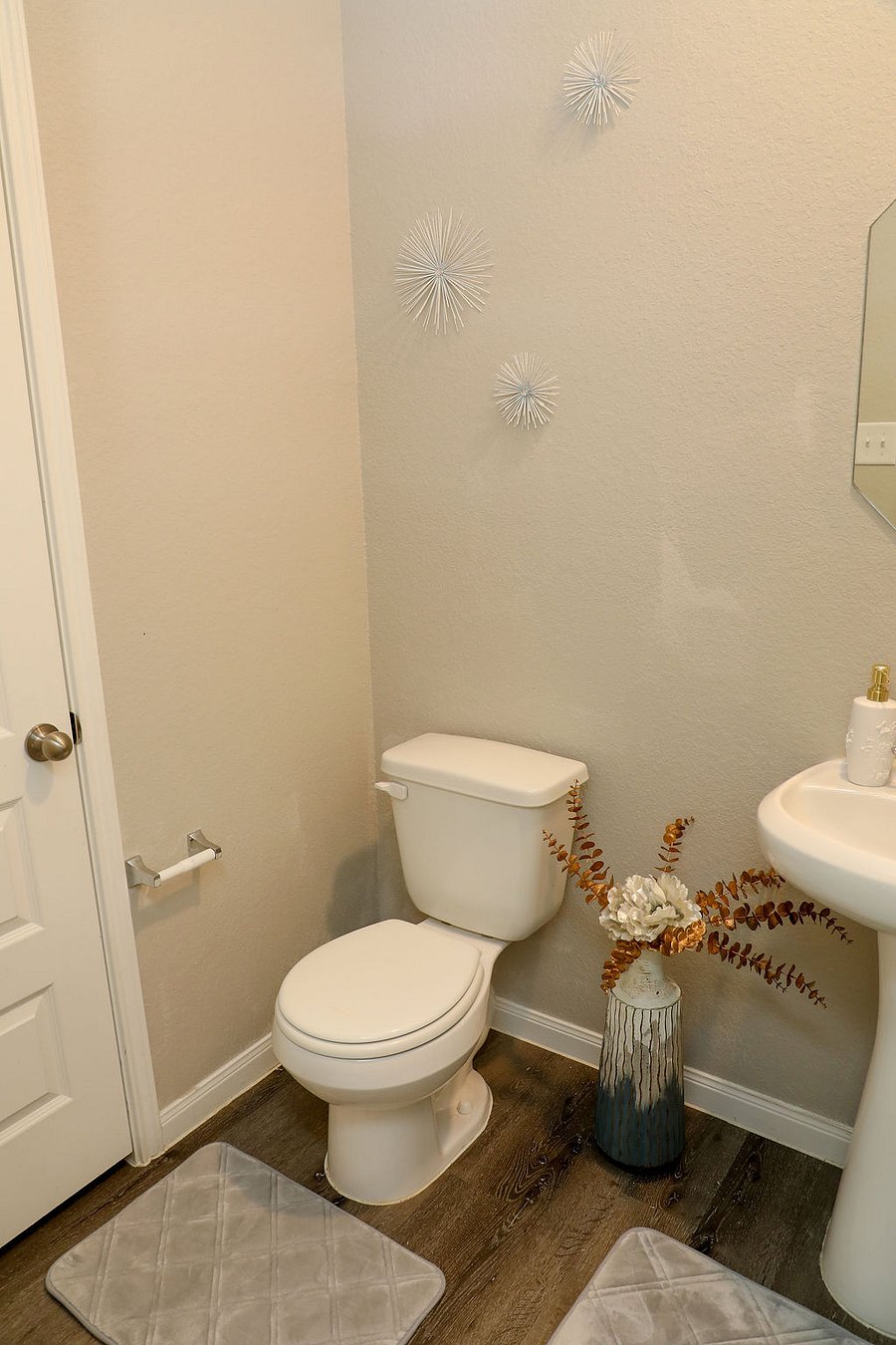 Furnished Finder property 899177_2 photo 8