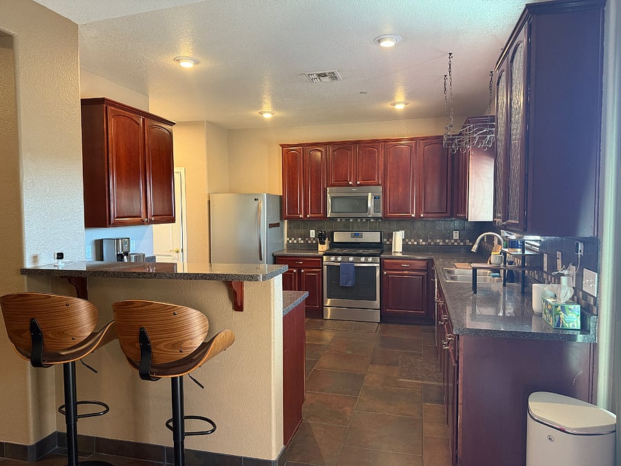 Furnished Finder property 899190_1 photo 4