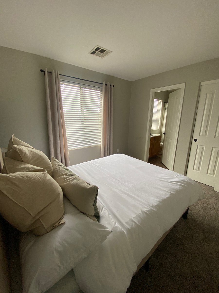 Furnished Finder property 899205_1 photo 25