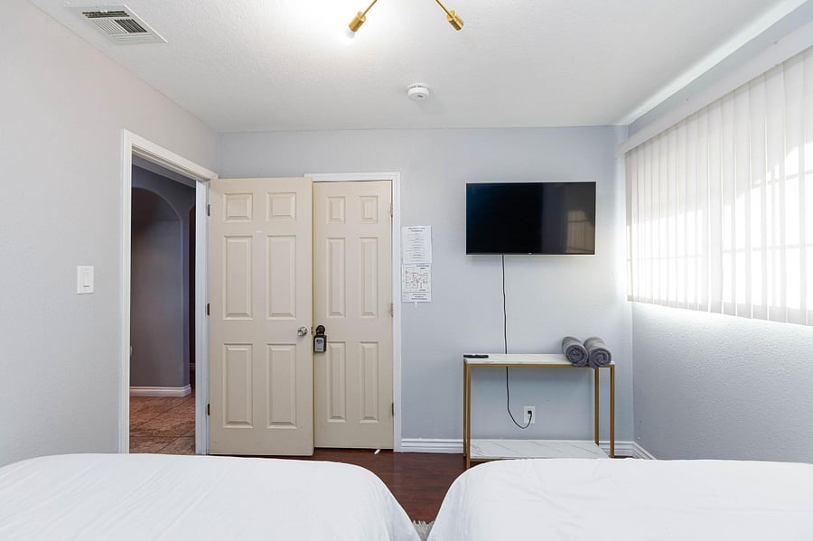 Furnished Finder property 899206_1 photo 9