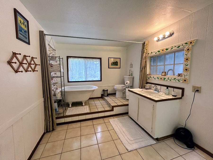 Furnished Finder property 899210_1 photo 16