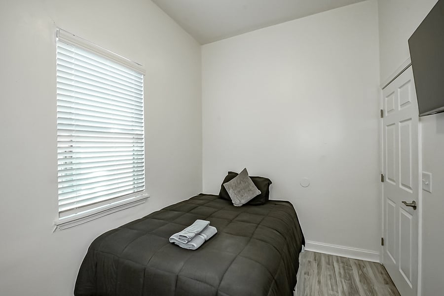 Furnished Finder property 899213_1 photo 3