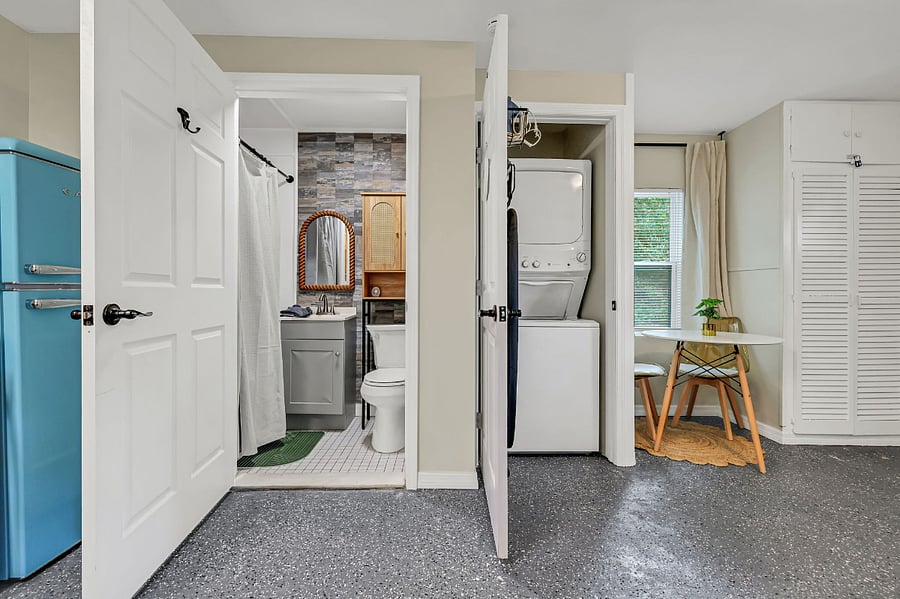 Furnished Finder property 899300_1 photo 17