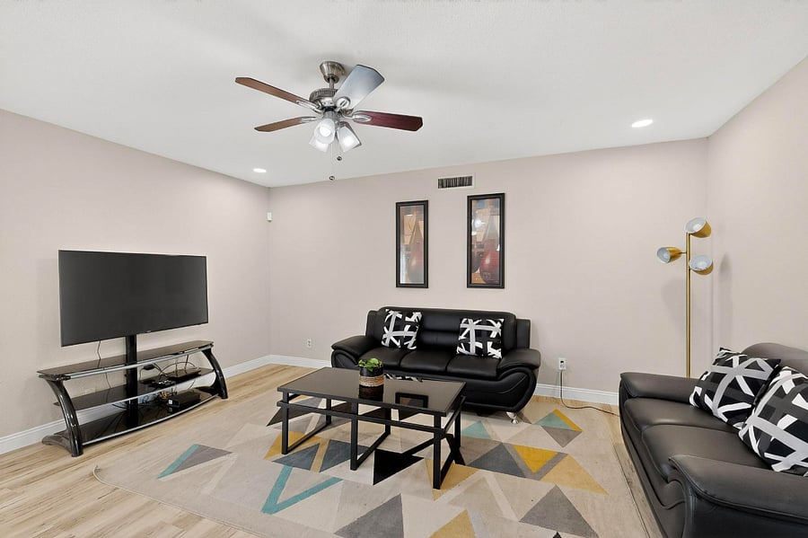 Furnished Finder property 899321_1 photo 15