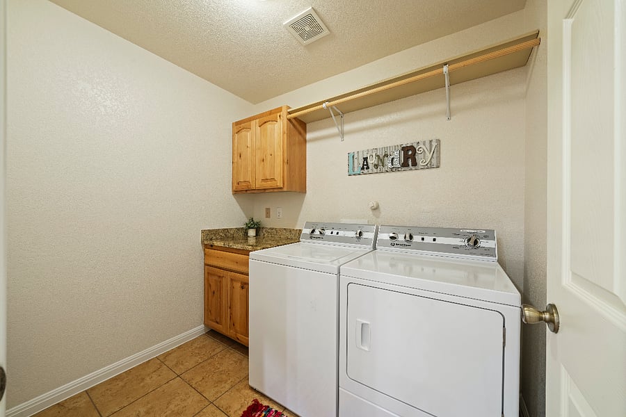 Furnished Finder property 899328_1 photo 18