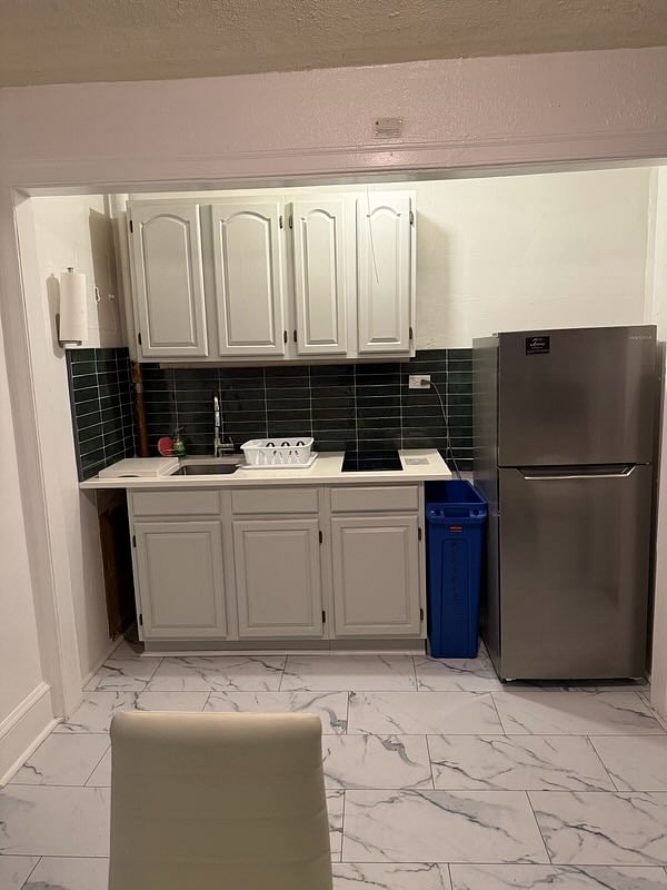 Furnished Finder property 899372_1 photo 13