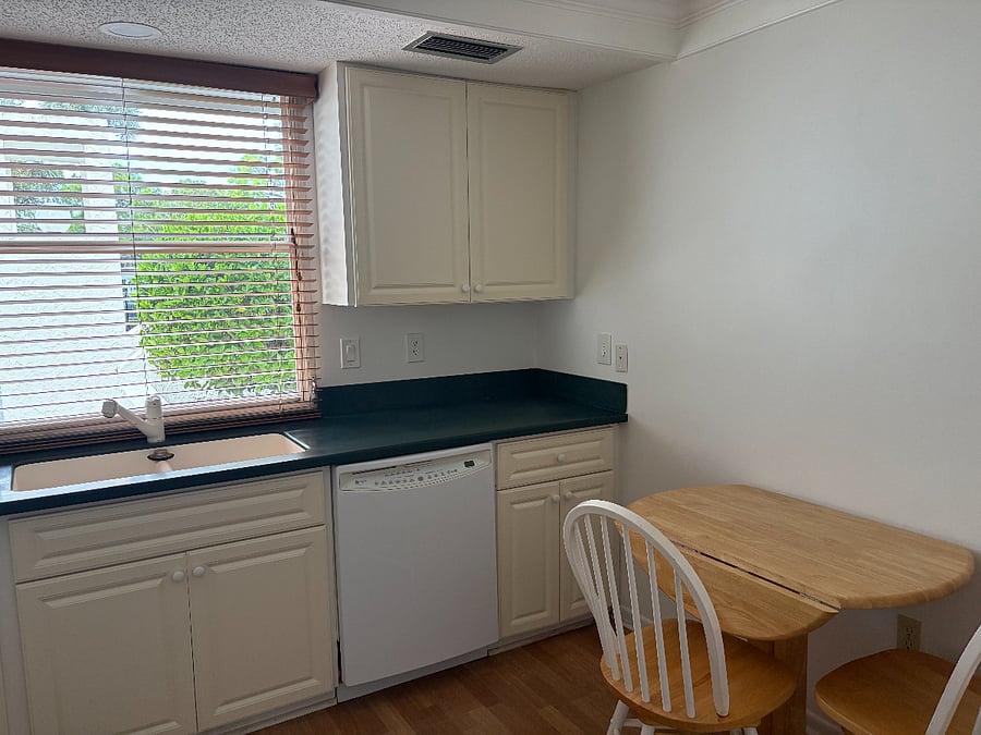 Furnished Finder property 899384_1 photo 7