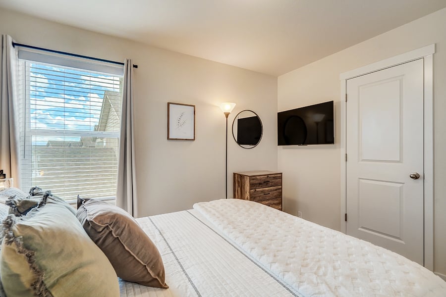 Furnished Finder property 899405_1 photo 17