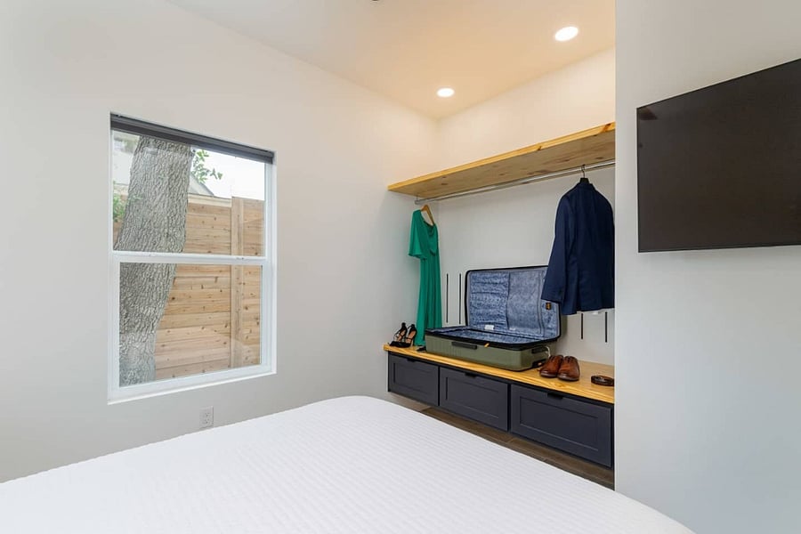Bedroom 2 Logging Station