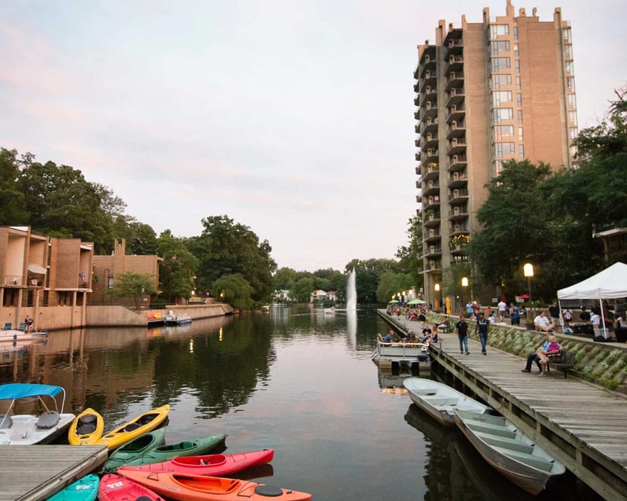 Lake Anne is about a 10 minute drive from the house. Every Saturday, they offer a Farmer's Market from spring-fall.