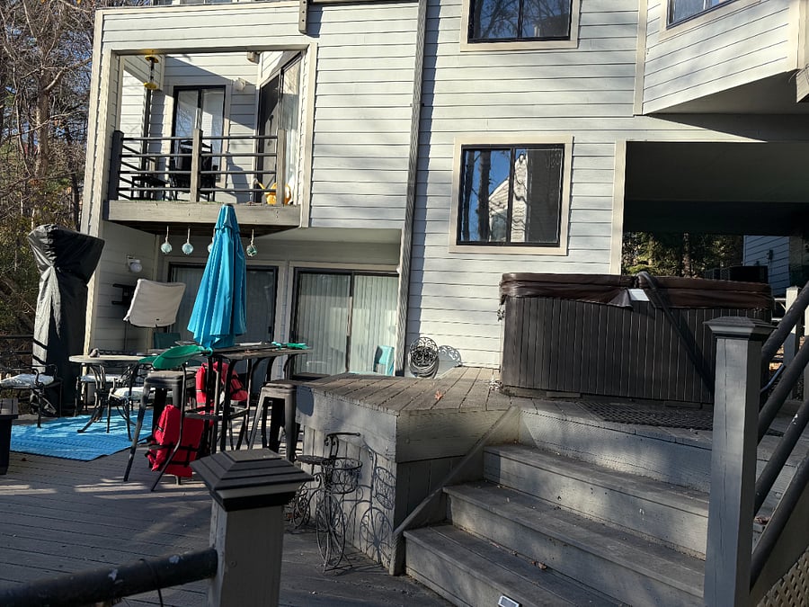 This is the back of the house where the entrance to the studio is located. The Hot Tub open 24/7, 365 days a year, is just a few steps from your front door!