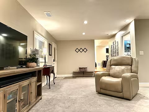 Furnished Finder property 899434_1 photo 4