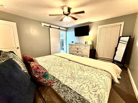 Furnished Finder property 899434_1 photo 26
