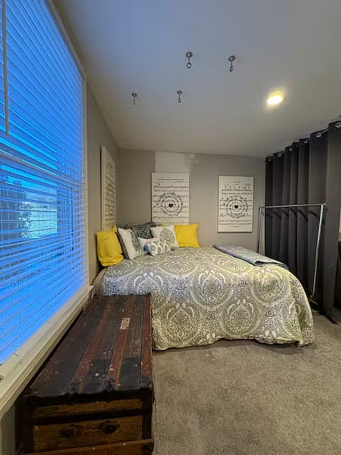 Furnished Finder property 899434_1 photo 32