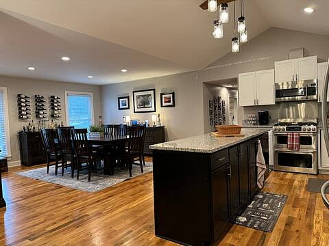 Furnished Finder property 899434_1 photo 46
