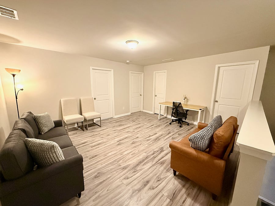 Furnished Finder property 899451_1 photo 12