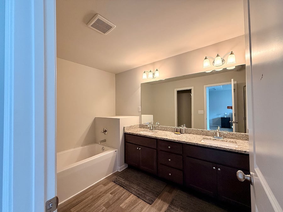 Furnished Finder property 899451_1 photo 7
