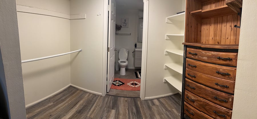 Furnished Finder property 899470_1 photo 14