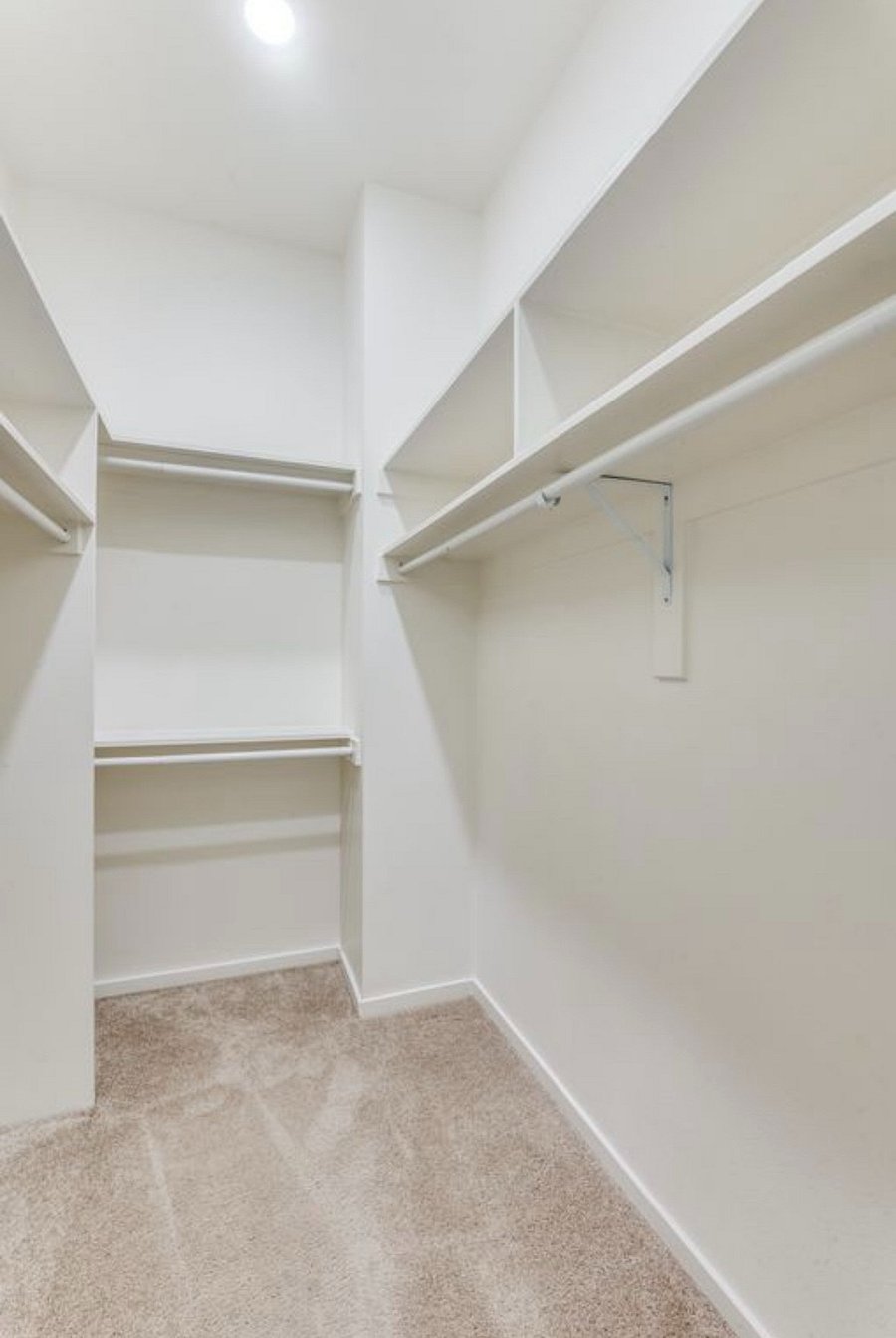 Furnished Finder property 899477_1 photo 9