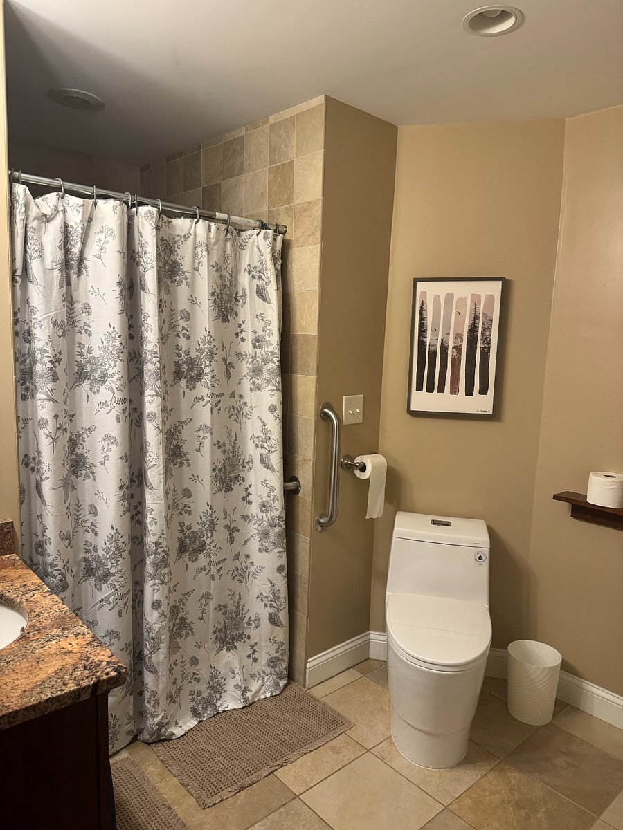 Furnished Finder property 899493_1 photo 4