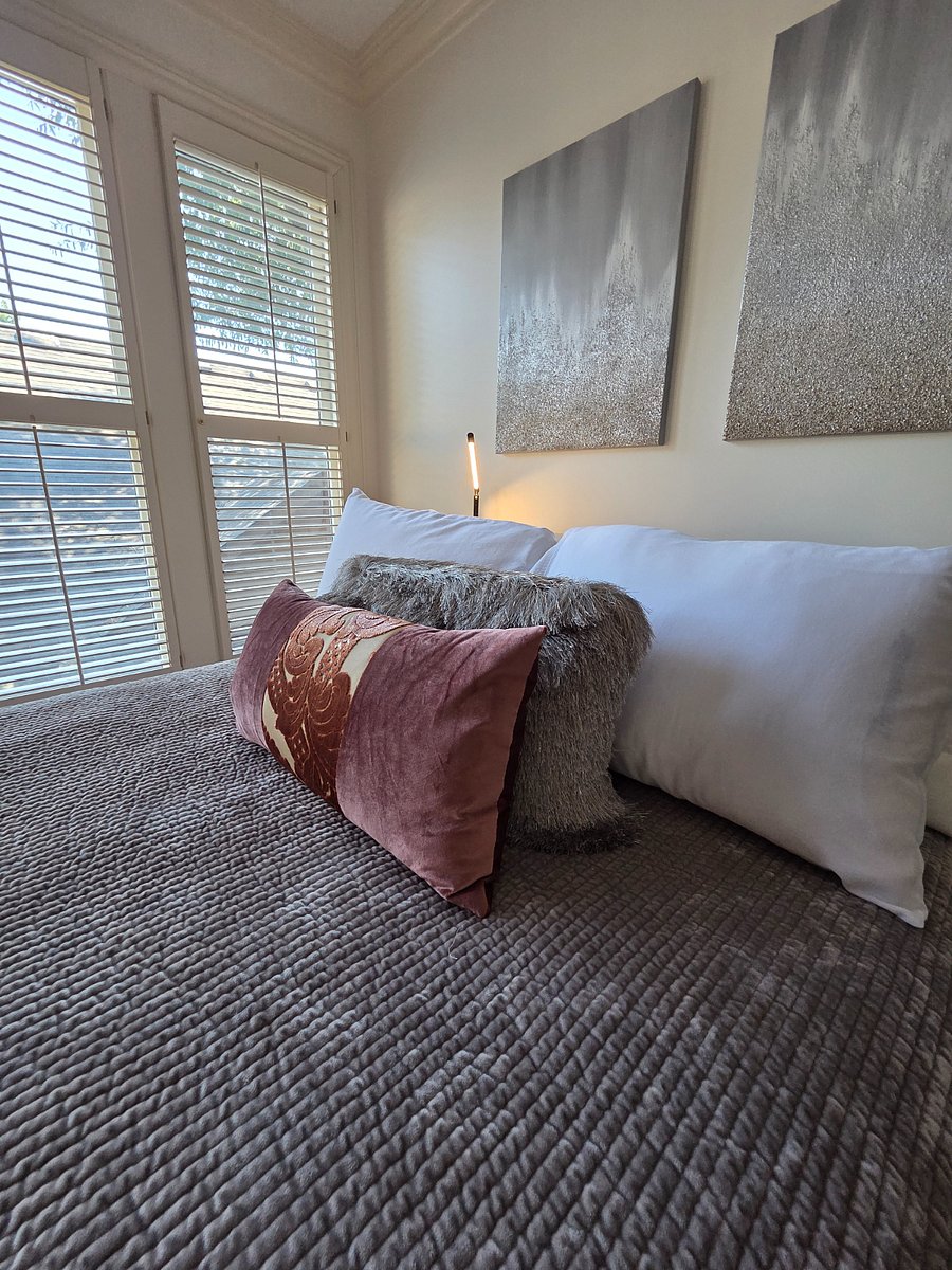 Furnished Finder property 899527_1 photo 5