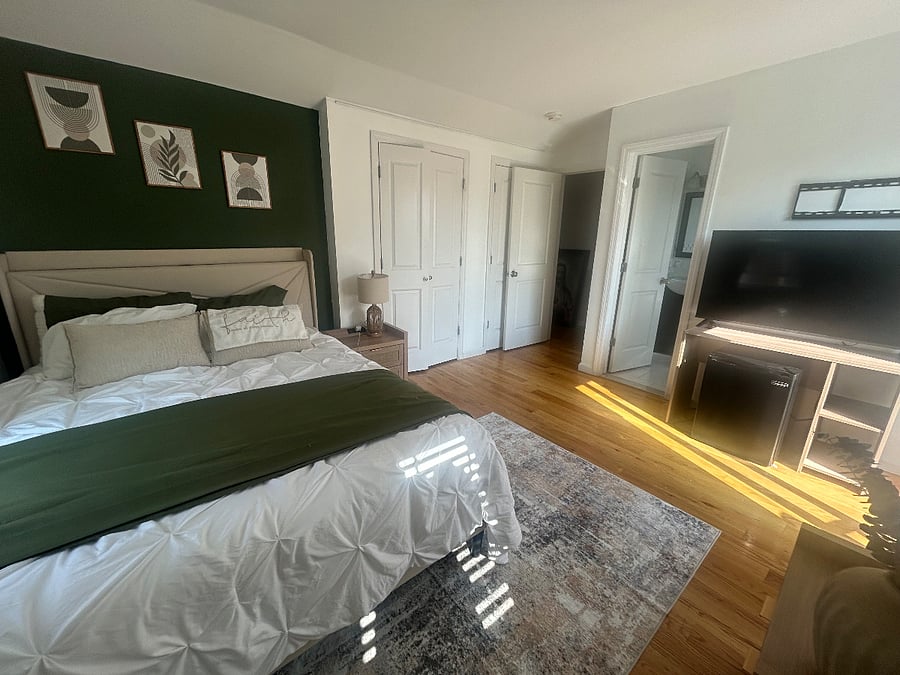 Furnished Finder property 899534_1 photo 3