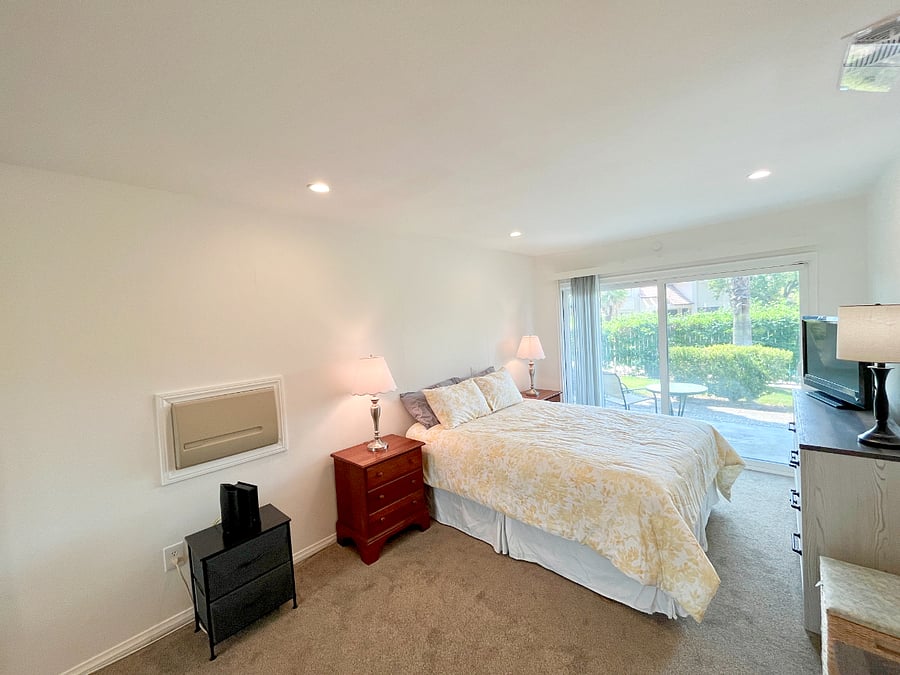 Furnished Finder property 899550_1 photo 17