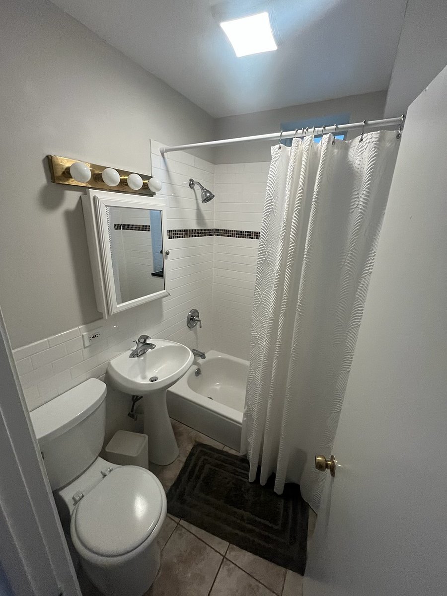 Furnished Finder property 899560_1 photo 3