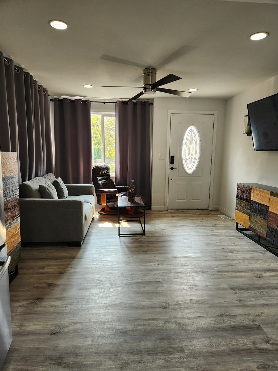 Furnished Finder property 899582_1 photo 3