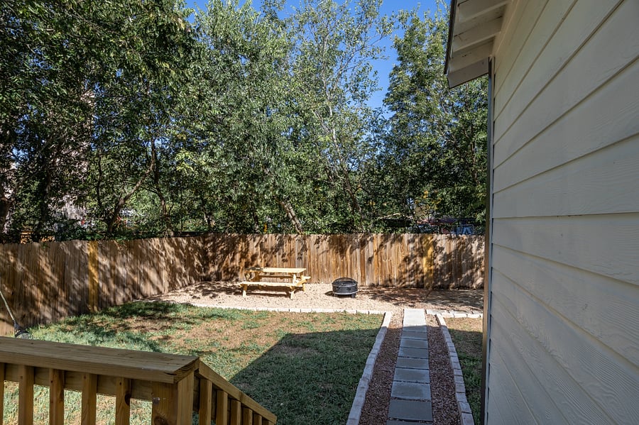 Furnished Finder property 899583_1 photo 26
