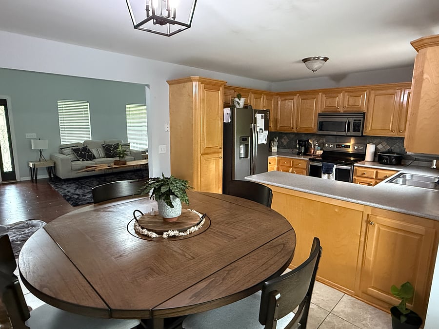 Furnished Finder property 899586_1 photo 3