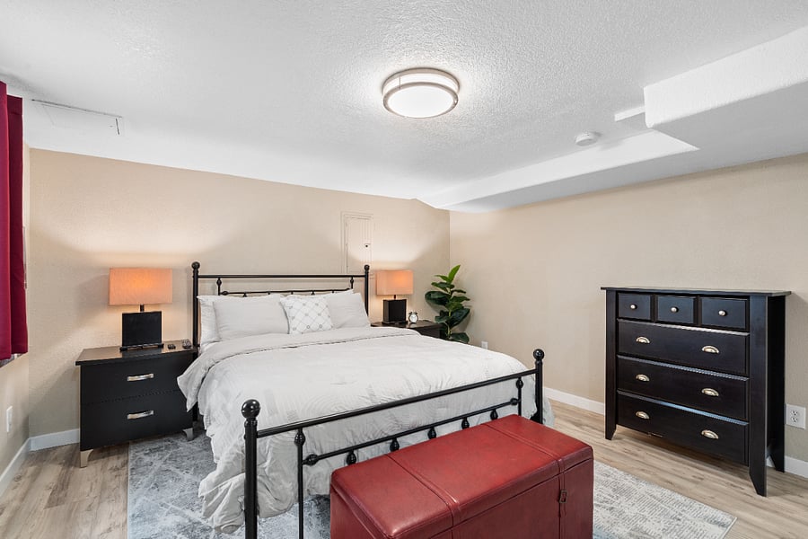 Furnished Finder property 899601_1 photo 9