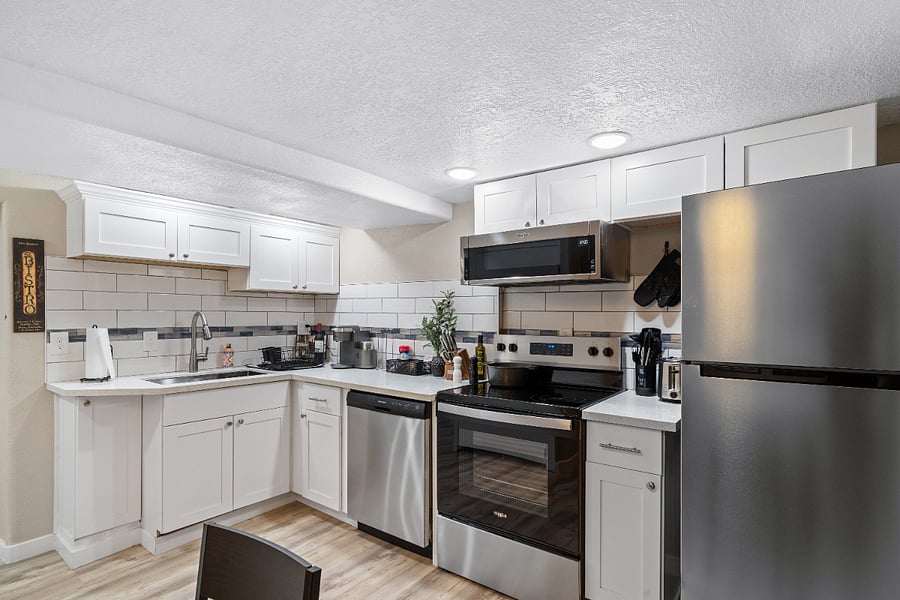 Furnished Finder property 899601_1 photo 7