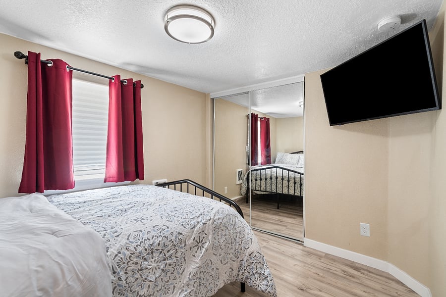 Furnished Finder property 899601_1 photo 11