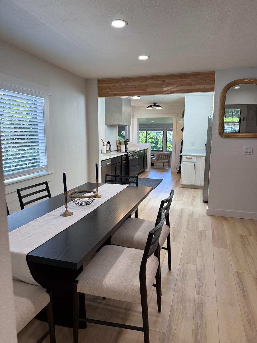 Furnished Finder property 899603_1 photo 8