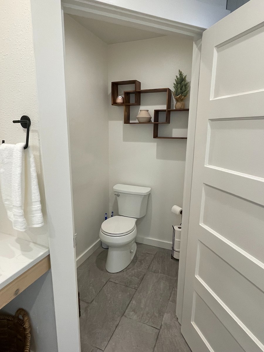Furnished Finder property 899603_1 photo 20