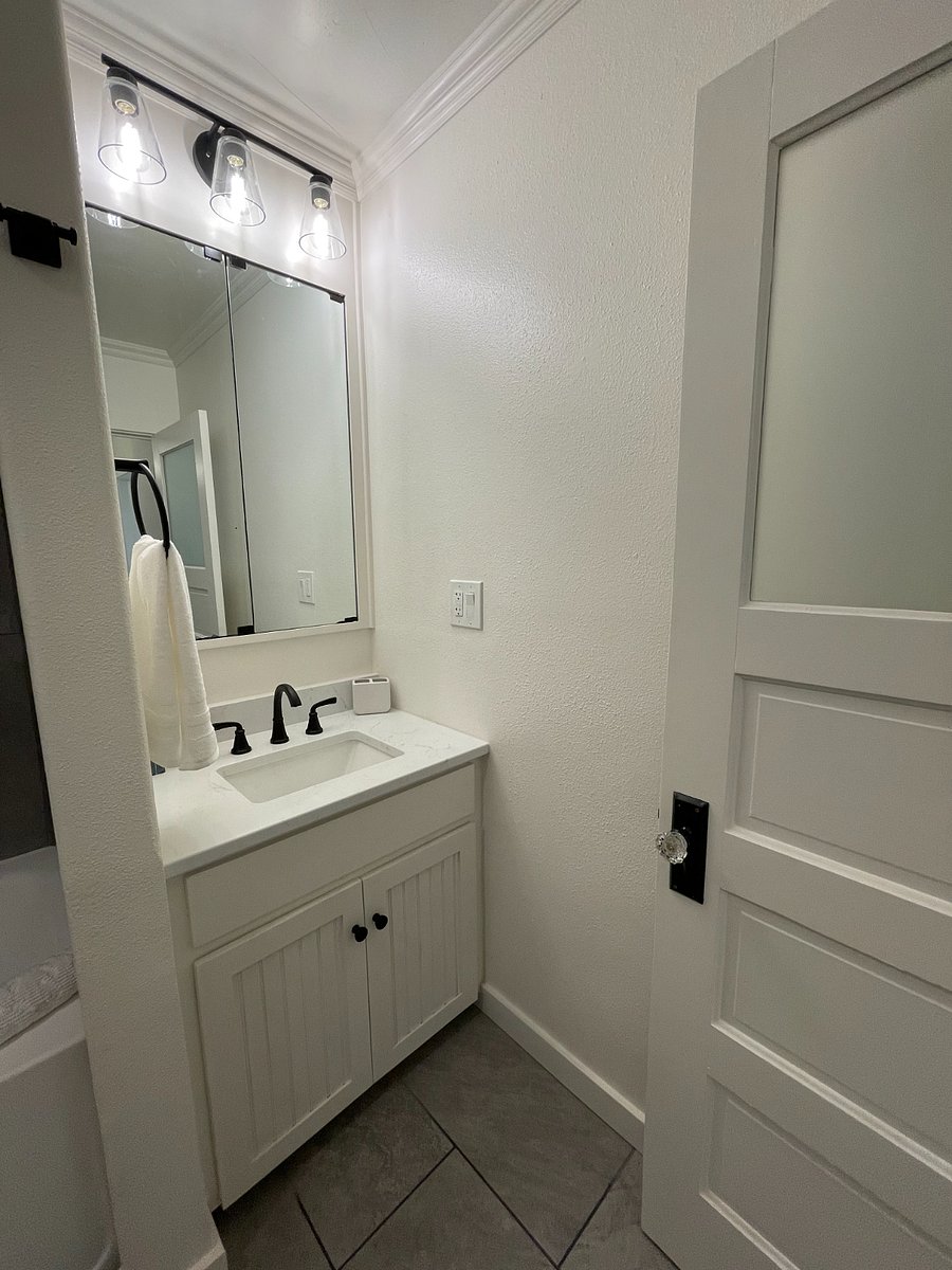 Furnished Finder property 899603_1 photo 28
