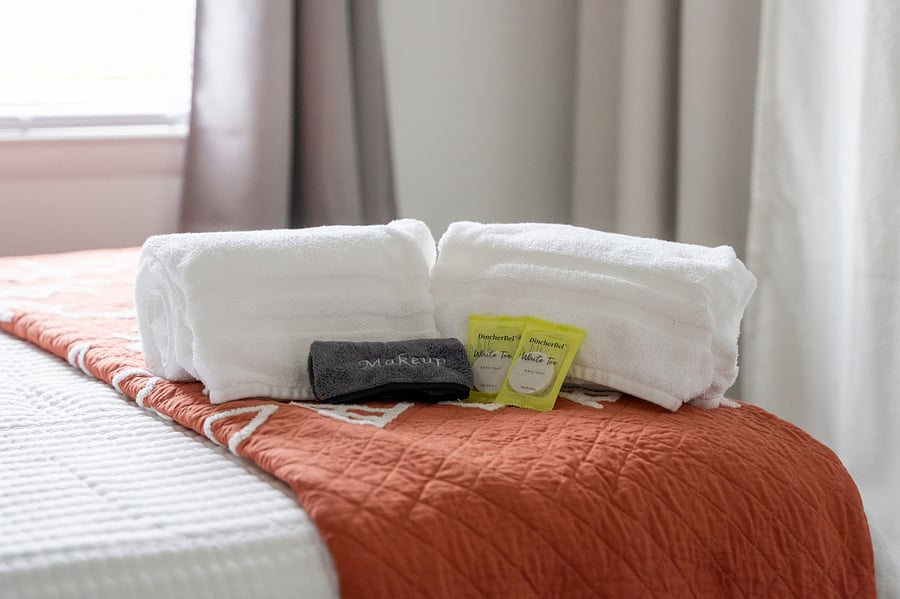Linens and Soaps provided with stay