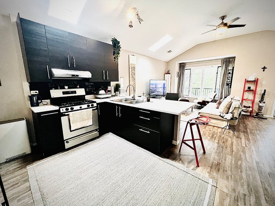 Furnished Finder property 899637_1 photo 5