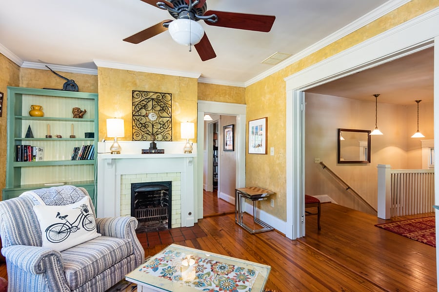 Living room
+TV
+Fireplace
+Large couches
+Large windows