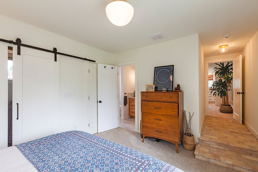 Furnished Finder property 899685_1 photo 18