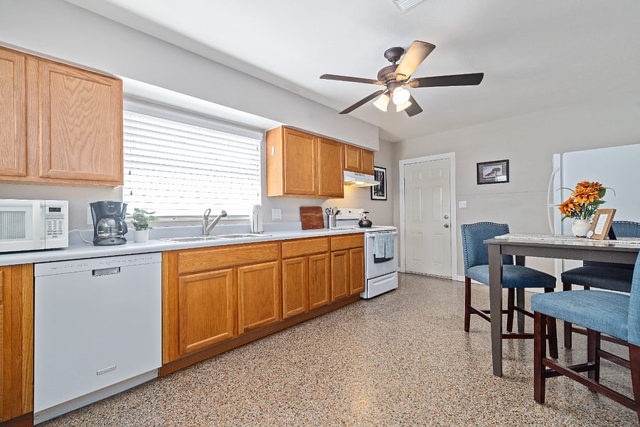 Furnished Finder property 899703_1 photo 3