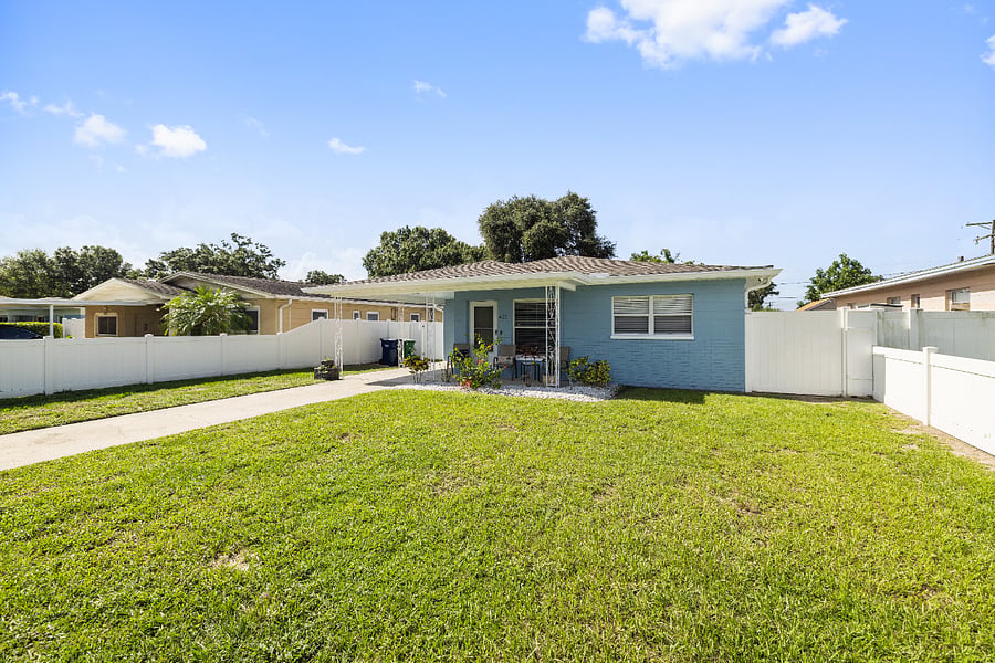Furnished Finder property 899703_1 photo 9