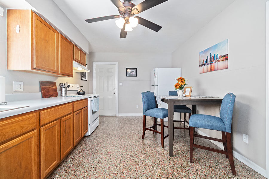 Furnished Finder property 899703_1 photo 14