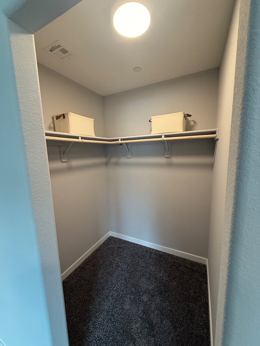 Furnished Finder property 899705_1 photo 11