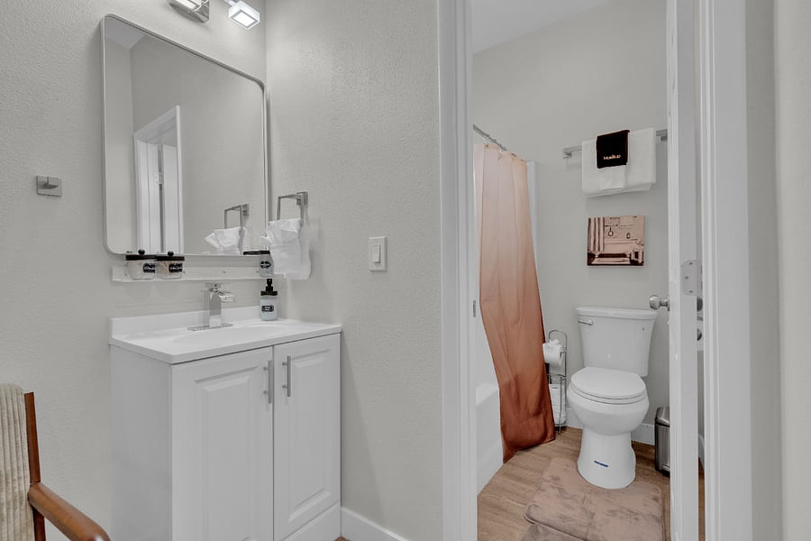 Furnished Finder property 899707_1 photo 24