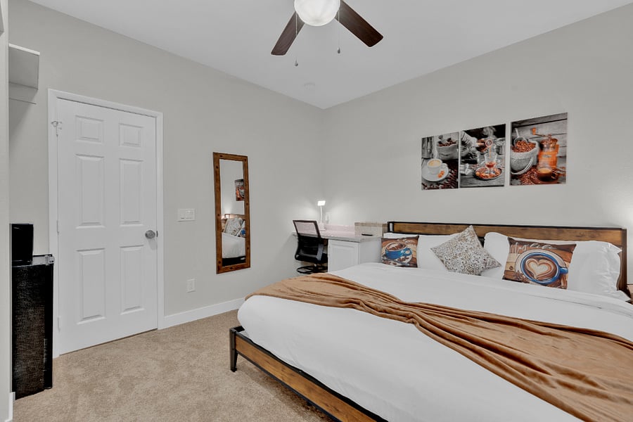 Furnished Finder property 899707_1 photo 26
